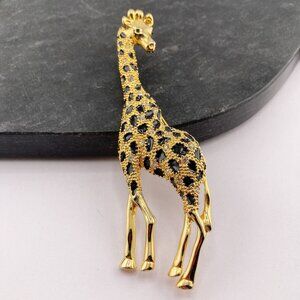 VINTAGE Very big gold tone metal, rhinestone, & black enamel giraffe brooch pin